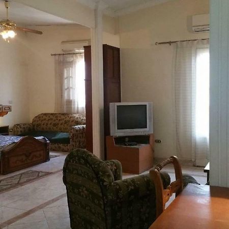 Elegant Heliopolis, Studio-Apartment Каїр Екстер'єр фото